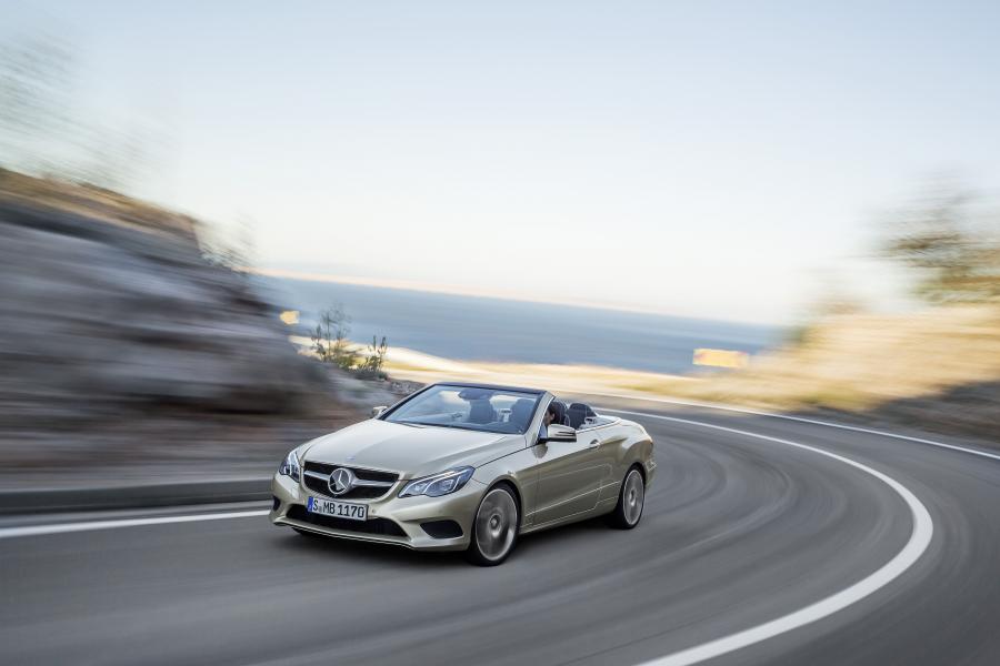  Mercedes-Benz E350 BlueTEC Cabriolet 2013 года  (фото 8 из 11)